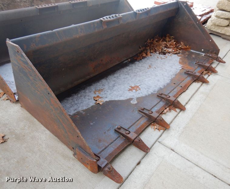 image for item DI9193 Bobcat 84"W skid steer bucket