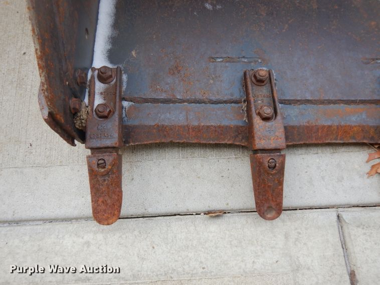 image for item DI9193 Bobcat 84"W skid steer bucket