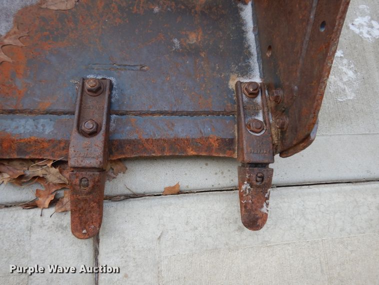 image for item DI9193 Bobcat 84"W skid steer bucket