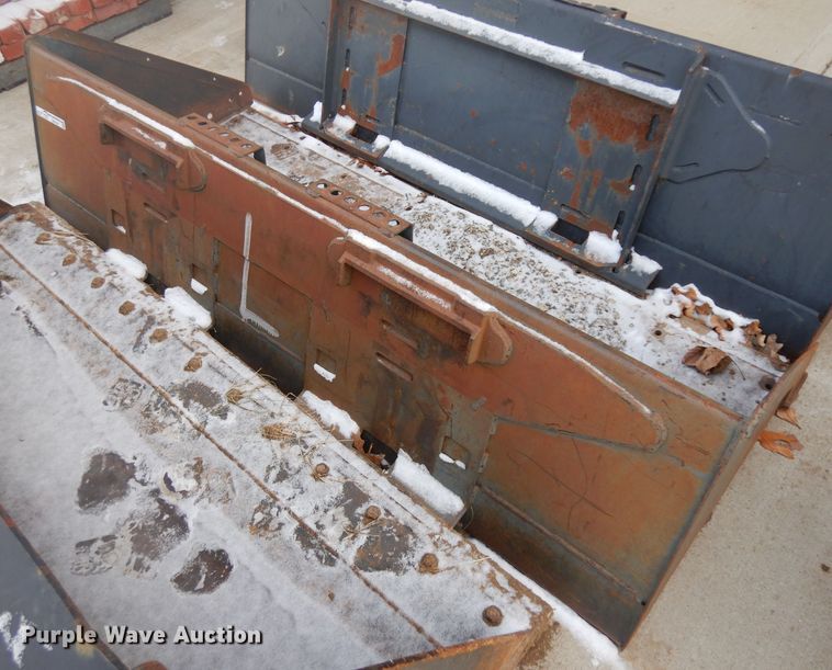 image for item DI9194 Bobcat 80"W low profile skid steer bucket