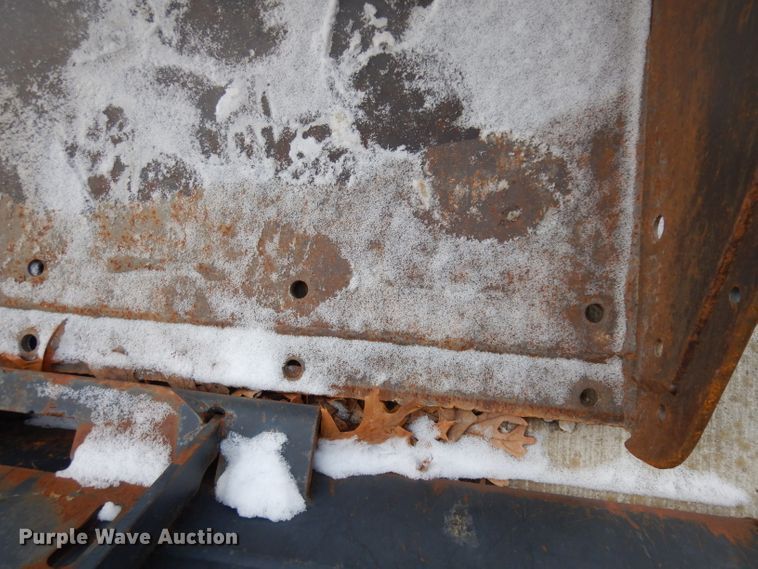 image for item DI9194 Bobcat 80"W low profile skid steer bucket