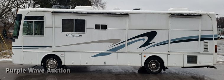 image for item EL9758 2002 Monaco Cayman RV