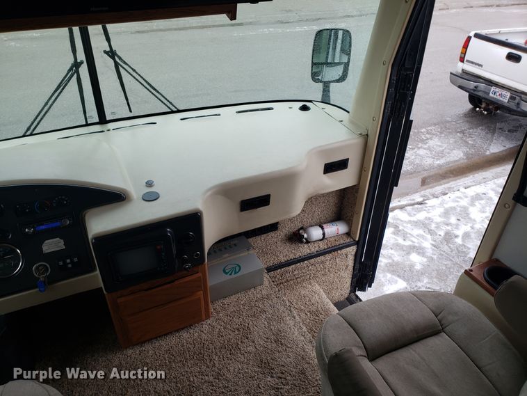 image for item EL9758 2002 Monaco Cayman RV