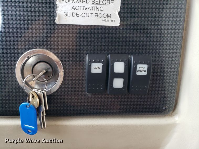 image for item EL9758 2002 Monaco Cayman RV