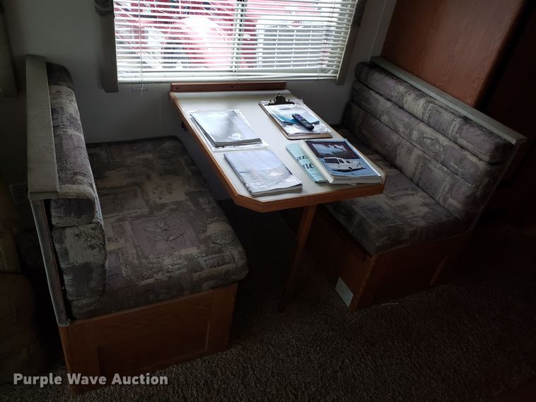 image for item EL9758 2002 Monaco Cayman RV