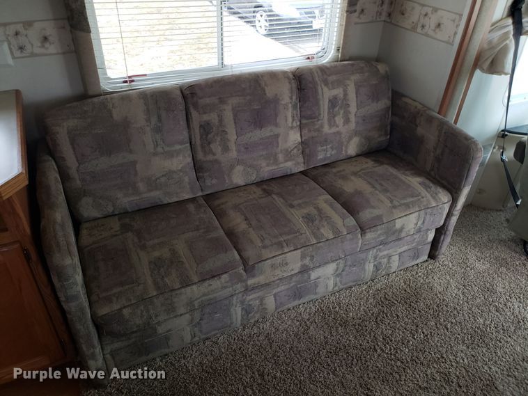 image for item EL9758 2002 Monaco Cayman RV