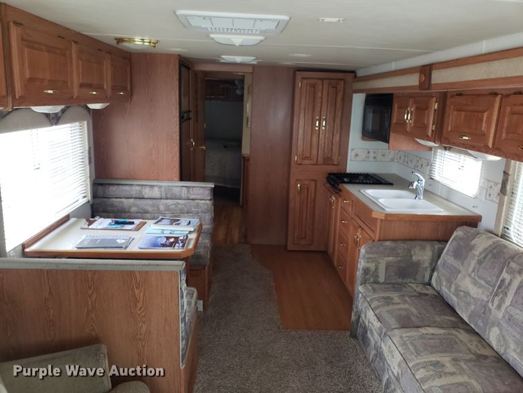 image for item EL9758 2002 Monaco Cayman RV