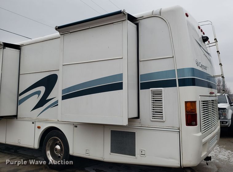 image for item EL9758 2002 Monaco Cayman RV