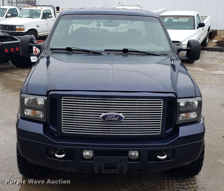 image for item EL9759 2005 Ford F350 Super Duty Harley Davidson Crew Cab pickup truck