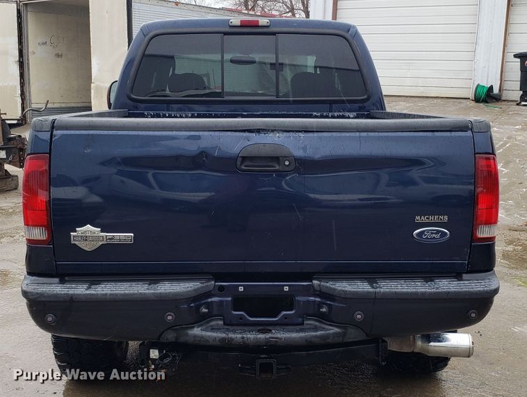 image for item EL9759 2005 Ford F350 Super Duty Harley Davidson Crew Cab pickup truck