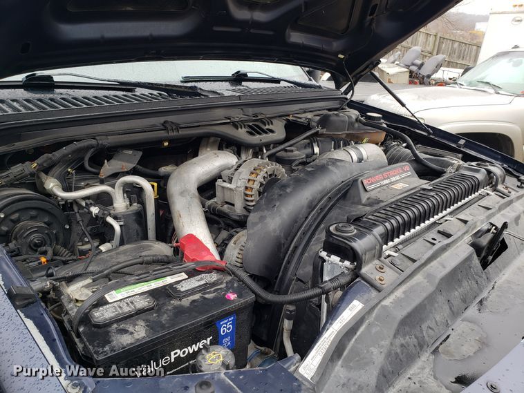 image for item EL9759 2005 Ford F350 Super Duty Harley Davidson Crew Cab pickup truck