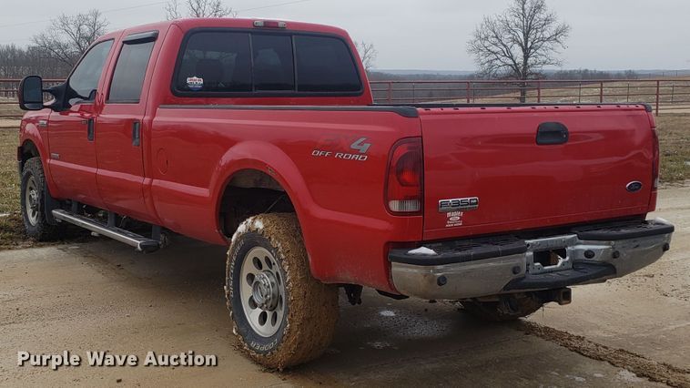 image for item EL9766 2006 Ford F350 Super Duty Crew Cab pickup truck