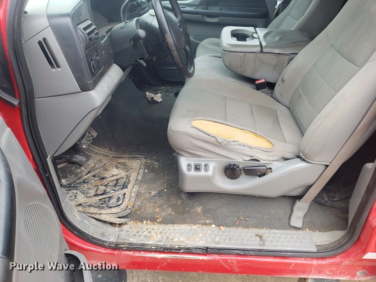 image for item EL9766 2006 Ford F350 Super Duty Crew Cab pickup truck