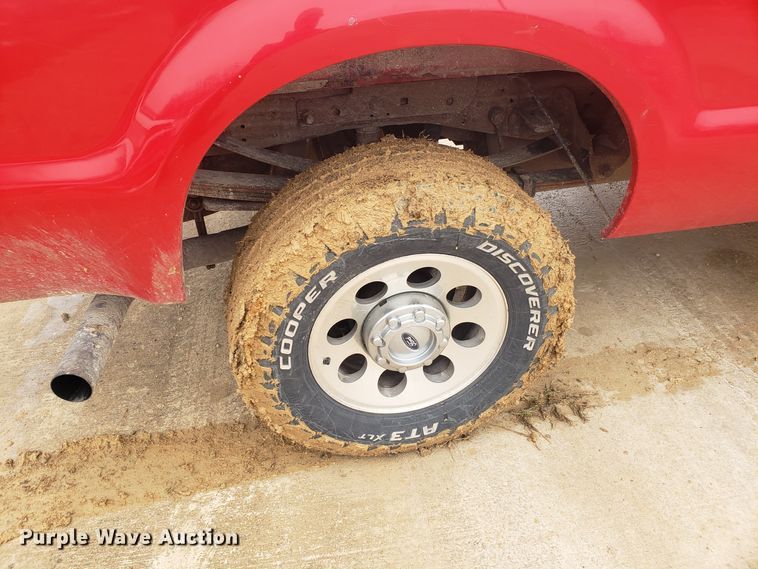 image for item EL9766 2006 Ford F350 Super Duty Crew Cab pickup truck