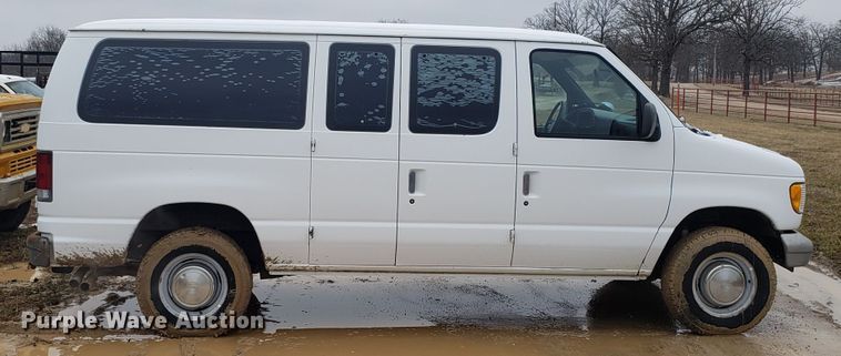 image for item EL9772 1995 Ford Club Wagon van