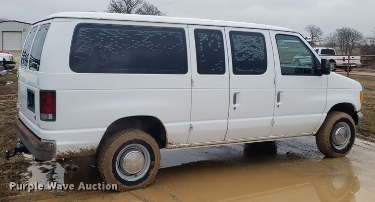 image for item EL9772 1995 Ford Club Wagon van