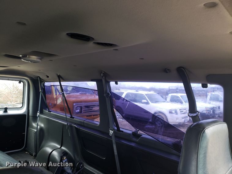 image for item EL9772 1995 Ford Club Wagon van