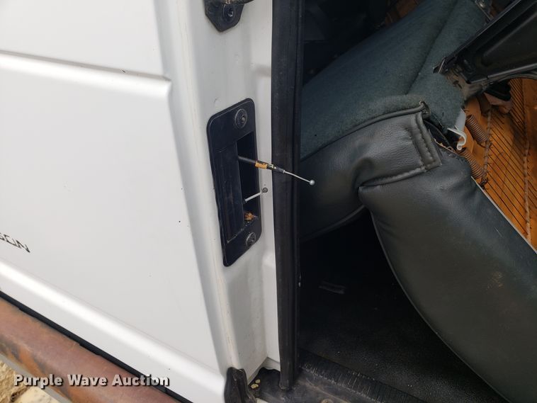 image for item EL9772 1995 Ford Club Wagon van