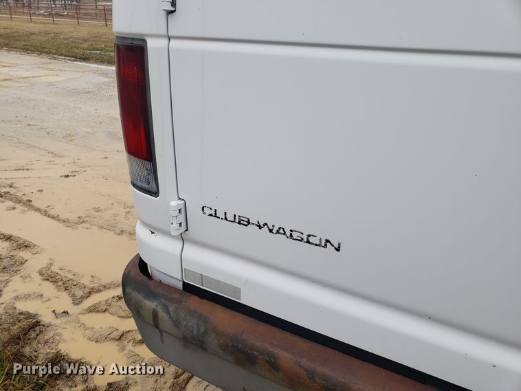 image for item EL9772 1995 Ford Club Wagon van