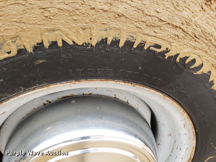 image for item EL9772 1995 Ford Club Wagon van