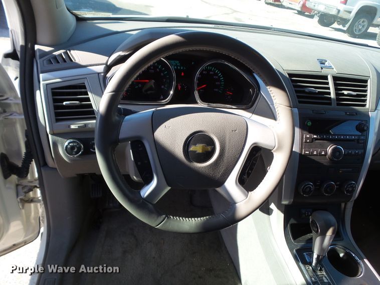 image for item EM9900 2011 Chevrolet Traverse SUV