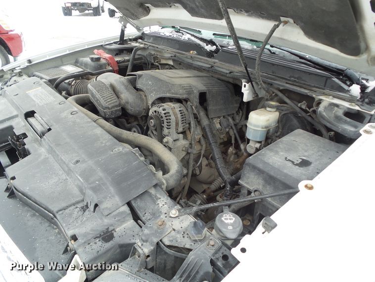 image for item EM9906 2009 Chevrolet Avalanche LTZ Crew Cab pickup truck