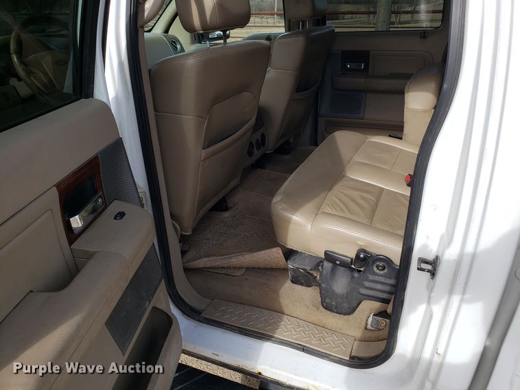 image for item EZ9052 2005 Ford F150 SuperCrew pickup truck