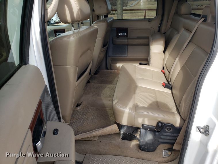 image for item EZ9052 2005 Ford F150 SuperCrew pickup truck