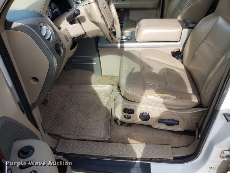 image for item EZ9052 2005 Ford F150 SuperCrew pickup truck