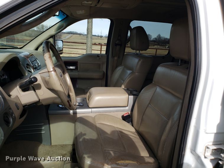 image for item EZ9052 2005 Ford F150 SuperCrew pickup truck