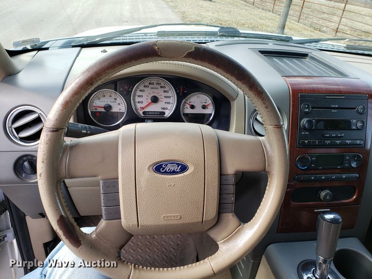 image for item EZ9052 2005 Ford F150 SuperCrew pickup truck