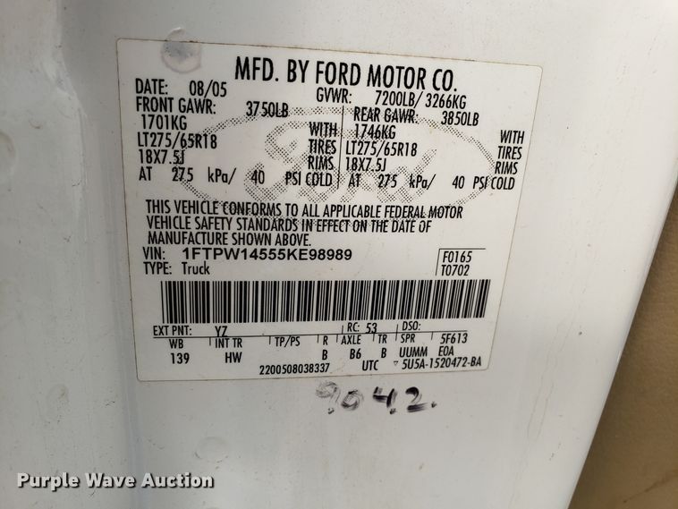 image for item EZ9052 2005 Ford F150 SuperCrew pickup truck