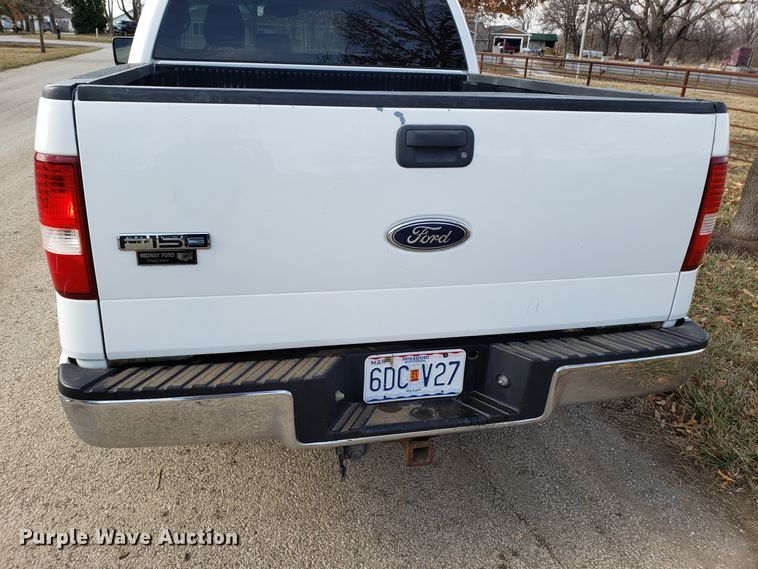 image for item EZ9052 2005 Ford F150 SuperCrew pickup truck