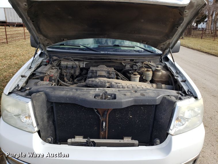 image for item EZ9052 2005 Ford F150 SuperCrew pickup truck