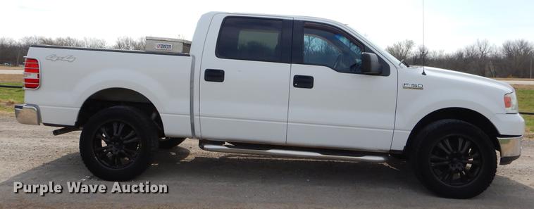 image for item EZ9868 2004 Ford F150 SuperCrew pickup truck