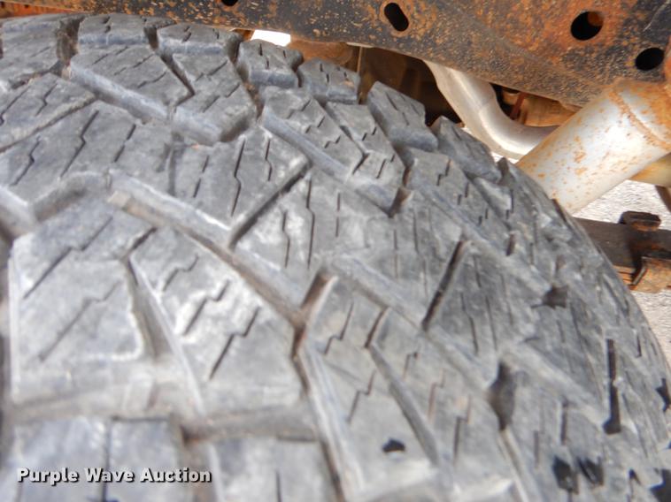 image for item EZ9868 2004 Ford F150 SuperCrew pickup truck