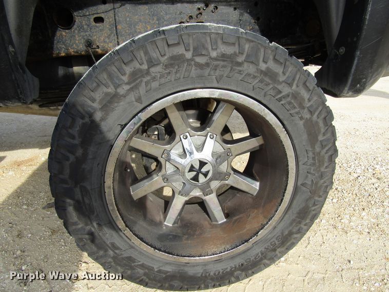 image for item FD9329 2007 Chevrolet Silverado 2500HD Crew Cab pickup truck