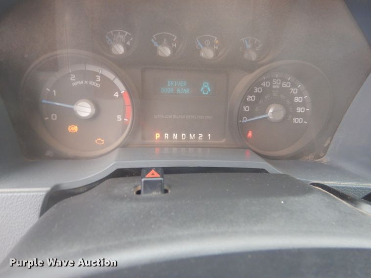 image for item FF9228 2014 Ford F450 Super Duty Crew Cab flatbed truck