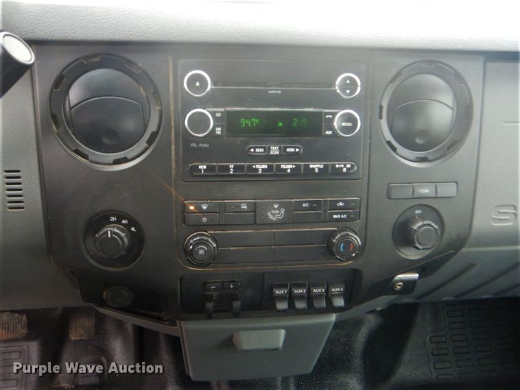 image for item FF9228 2014 Ford F450 Super Duty Crew Cab flatbed truck