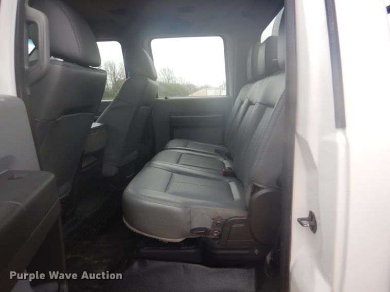 image for item FF9228 2014 Ford F450 Super Duty Crew Cab flatbed truck