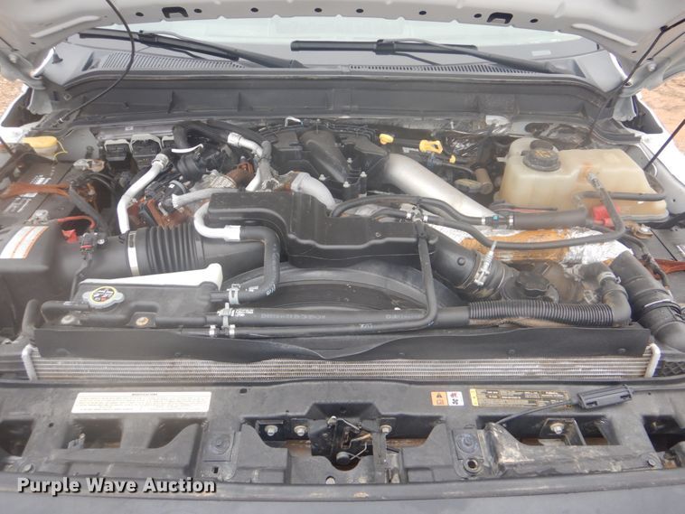 image for item FF9228 2014 Ford F450 Super Duty Crew Cab flatbed truck