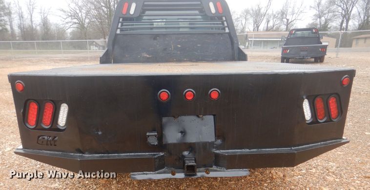 image for item FF9229 2015 Ford F350 Super Duty Crew Cab flatbed pickup truck