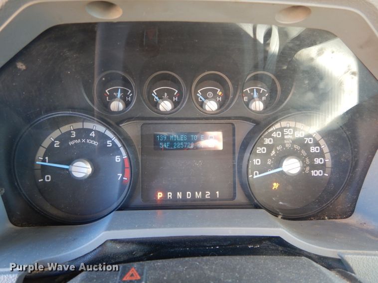 image for item FK9965 2011 Ford F350 Super Duty SuperCab pickup truck cab and chassis