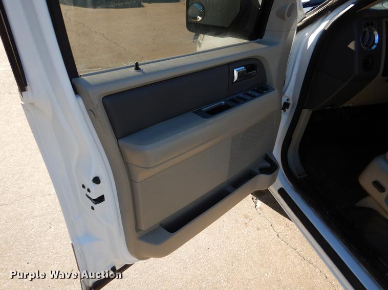 image for item FQ9696 2007 Ford Expedition SUV