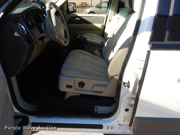 image for item FQ9696 2007 Ford Expedition SUV