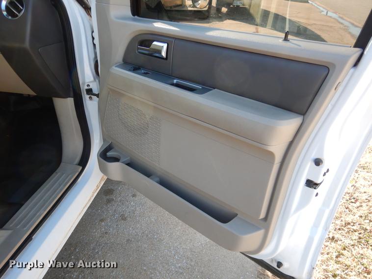 image for item FQ9696 2007 Ford Expedition SUV