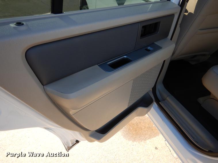 image for item FQ9696 2007 Ford Expedition SUV