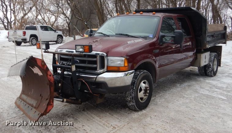 image for item FU9117 2000 Ford F350 Super Duty Crew Cab dump bed pickup truck