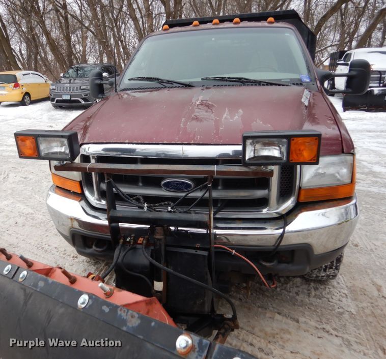 image for item FU9117 2000 Ford F350 Super Duty Crew Cab dump bed pickup truck