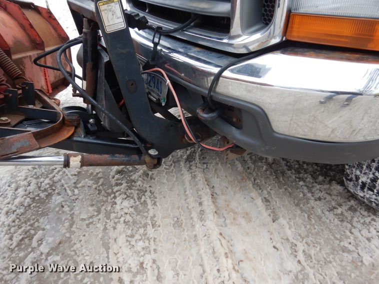 image for item FU9117 2000 Ford F350 Super Duty Crew Cab dump bed pickup truck